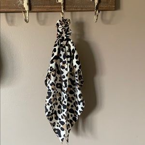 Cheetah hair tie